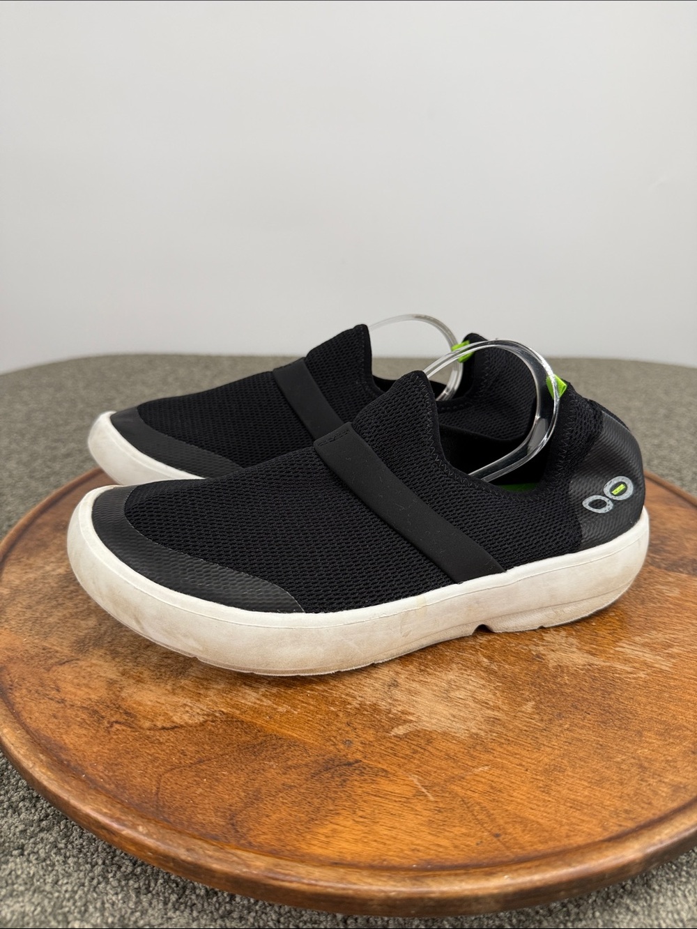 Oofos Shoes Wm 9.5 OOmg Black White Slip-On Athletic Recovery Sneaker